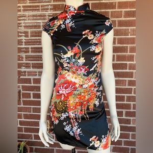 Size Medium, black and red silk Chinese dress